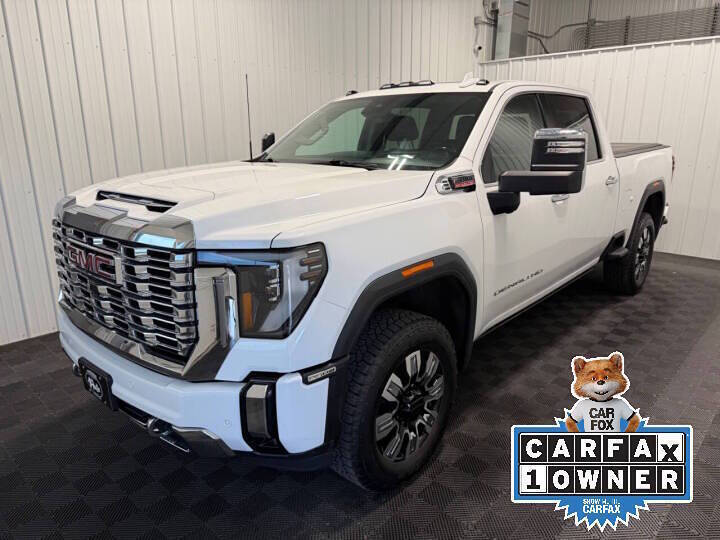 Summit White 2024 GMC Sierra 2500HD Denali Crew Cab 4WD Pickup Truck Four-Wheel Drive Automatic