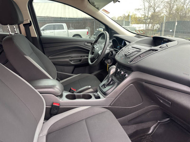 2014 Ford Escape S