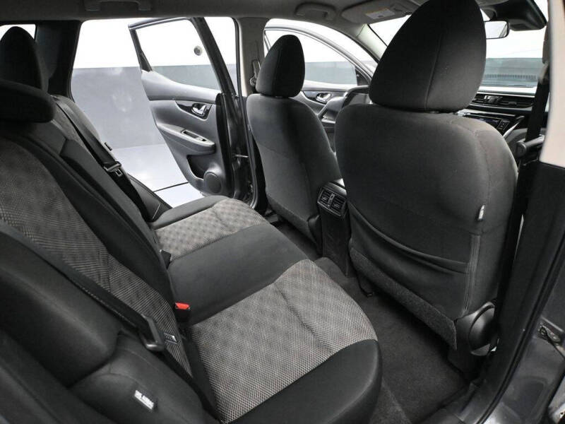 2021 Nissan Rogue Sport SV