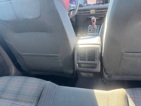 2024 Volkswagen Golf GTI 380 SE