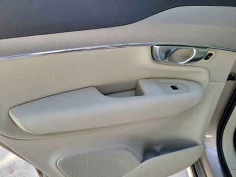 2024 Volvo XC90 B5 Core Bright Theme