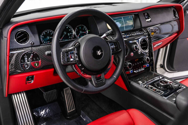 2023 Rolls-Royce Black Badge Cullinan