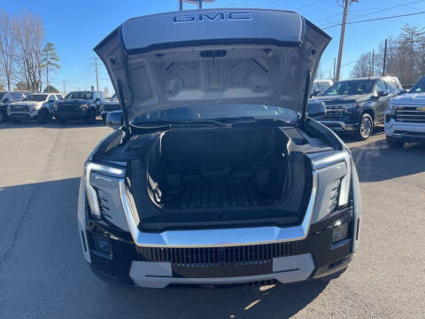 2024 GMC Sierra EV Denali Edition 1