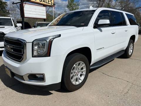 2019 GMC Yukon XL for sale at Town and Country Auto Sales in Jefferson City MO