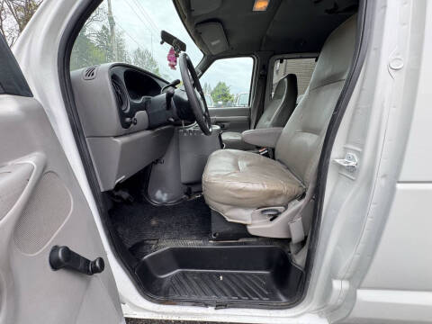 2002 Ford E-Series E-350 SD XLT