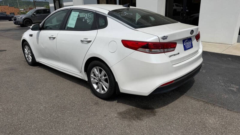 2016 Kia Optima LX