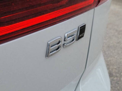 2026 Volvo XC60 B5 Core