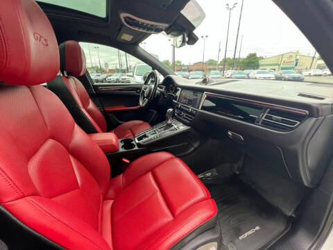 2021 Porsche Macan GTS