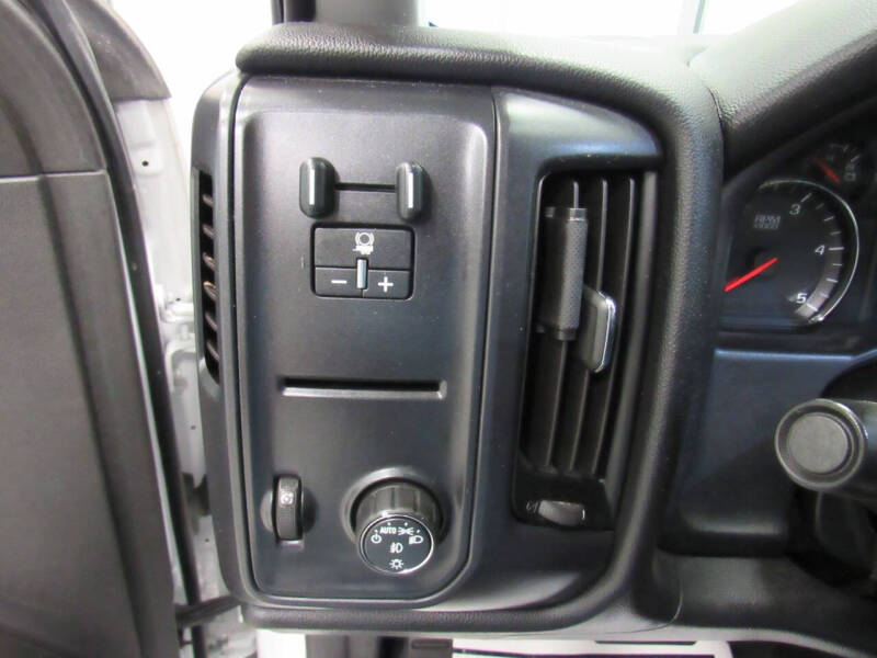 2022 Chevrolet Silverado 5500HD