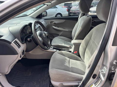 2011 Toyota Corolla LE