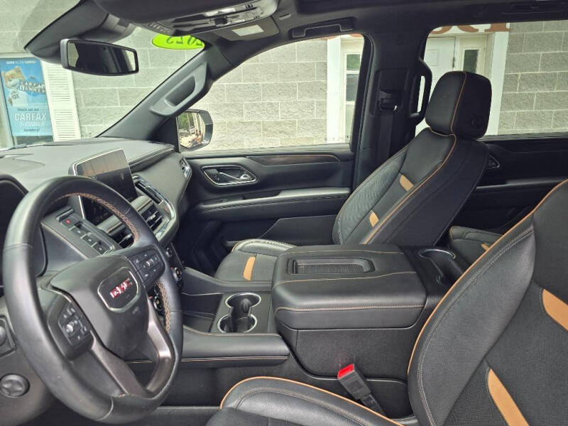 2023 GMC Yukon XL AT4