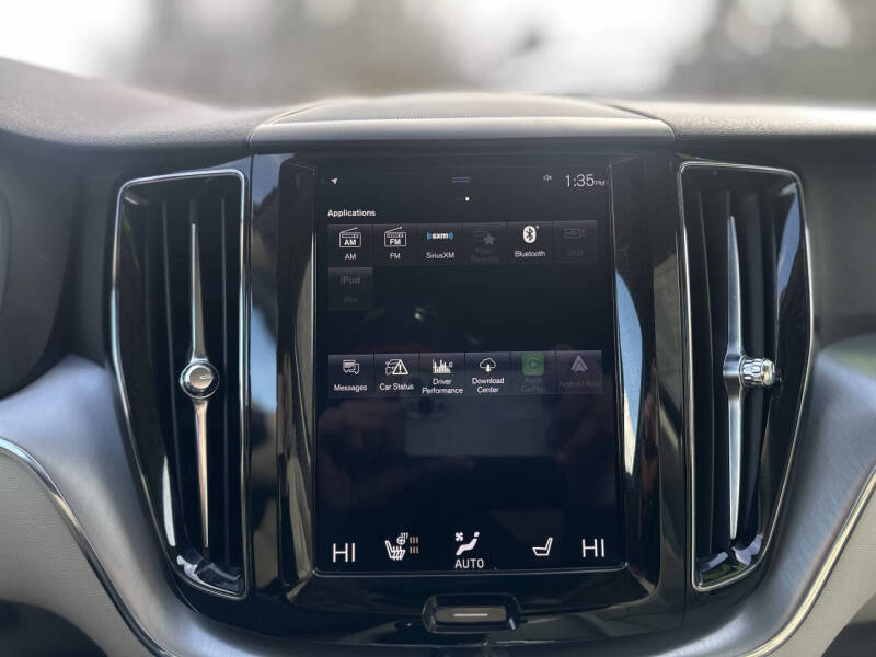 2019 Volvo XC60 T5 Momentum