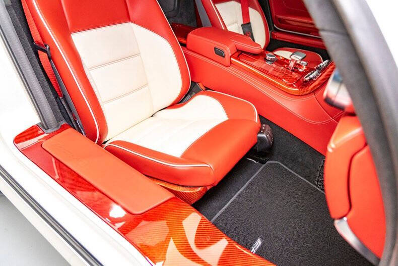 2011 Mercedes-Benz SLS AMG