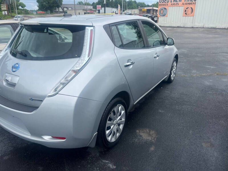 2014 Nissan LEAF S