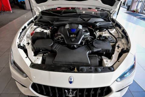 2022 Maserati Ghibli Modena Q4