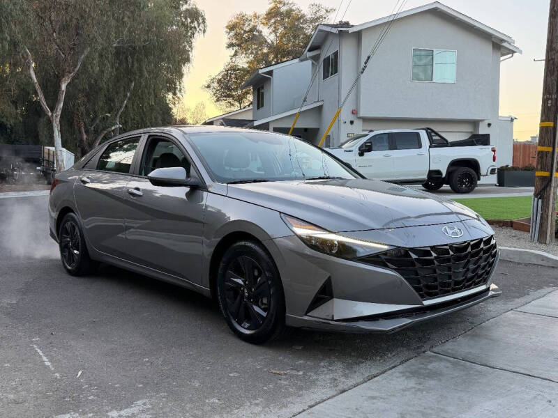 2022 Hyundai Elantra Hybrid Blue