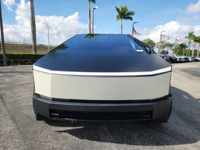 2024 Tesla Cybertruck