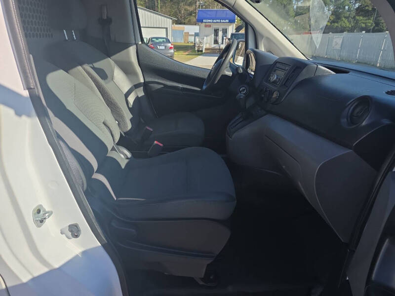 2017 Nissan NV200 SV