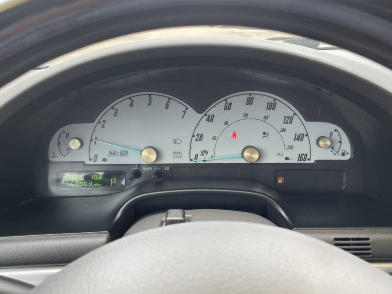 2002 Ford Thunderbird Deluxe