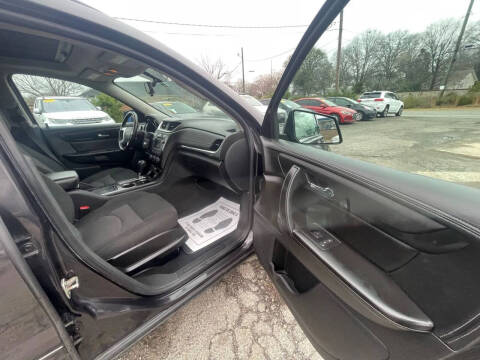 2017 Chevrolet Traverse LT