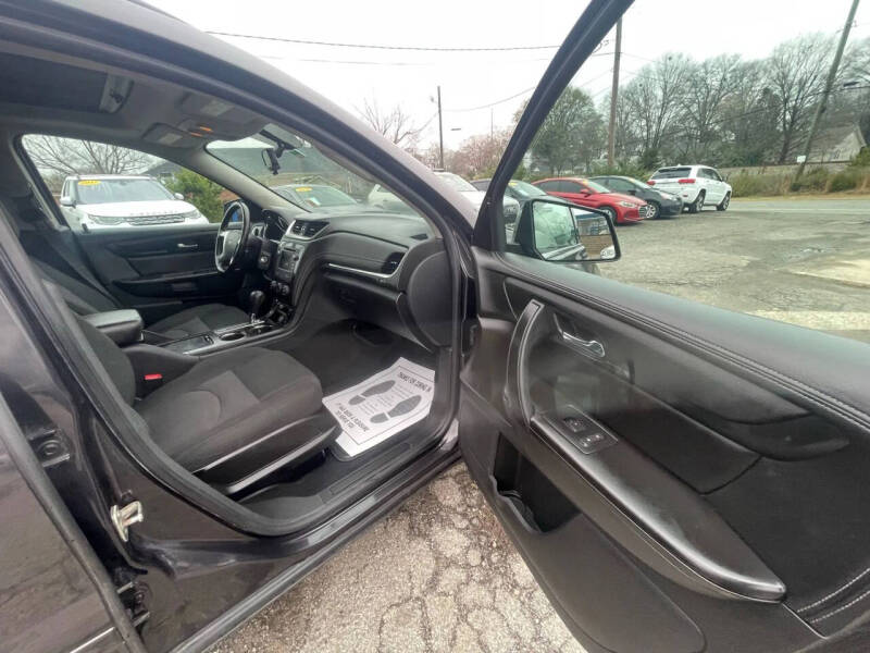 2017 Chevrolet Traverse LT