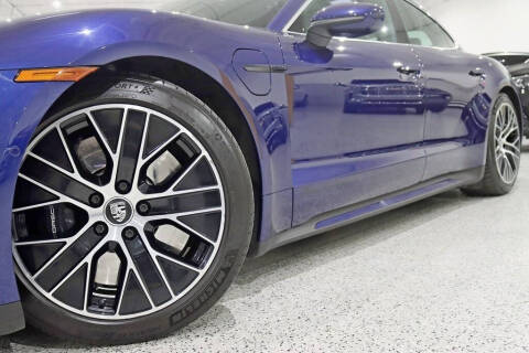 2020 Porsche Taycan Turbo