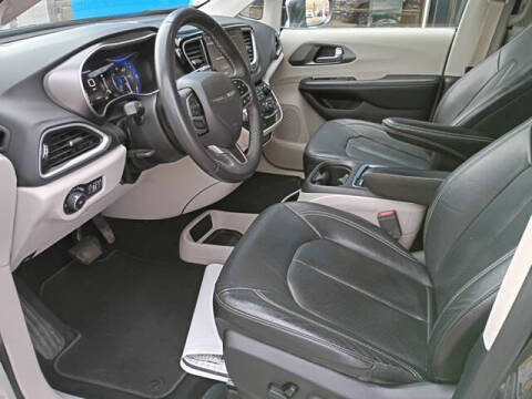 2022 Chrysler Pacifica Touring L
