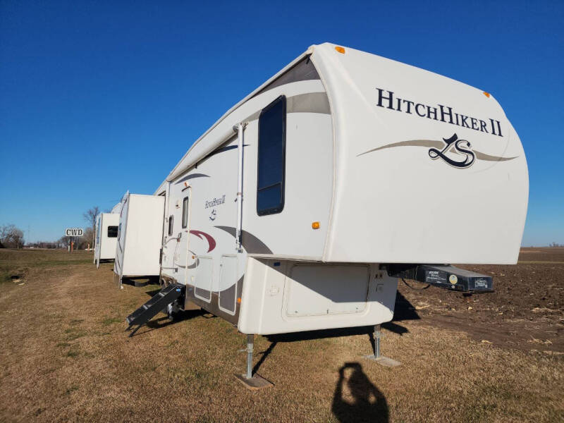 2008 Custom Campers inc Hitchhiker  II