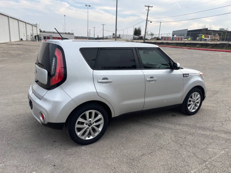 2017 Kia Soul +