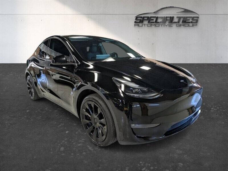 2023 Tesla Model Y Long Range
