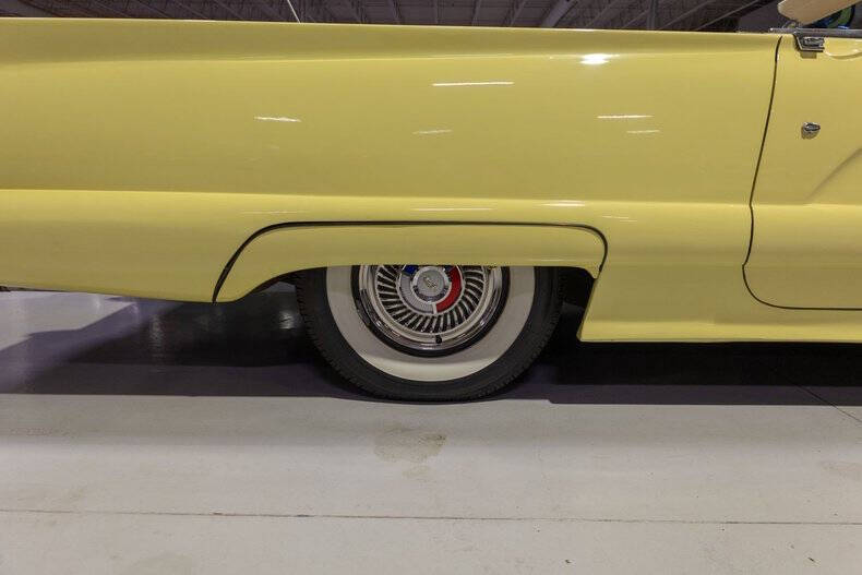 1959 Ford Thunderbird