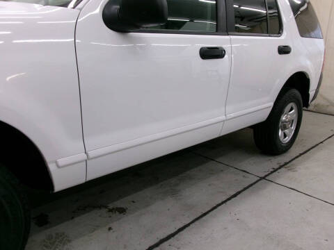 2003 Ford Explorer XLS