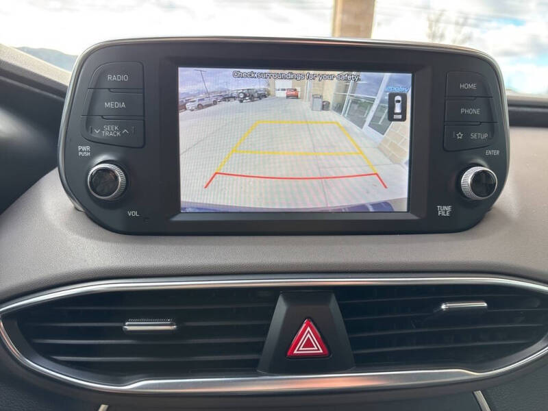 2020 Hyundai Santa Fe SE