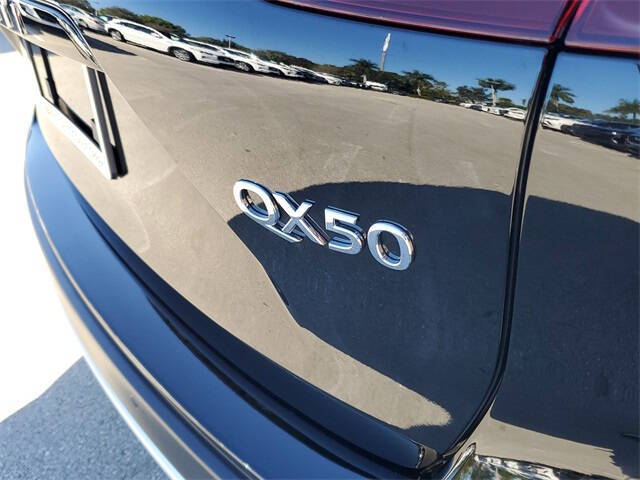 2025 Infiniti QX50 Luxe