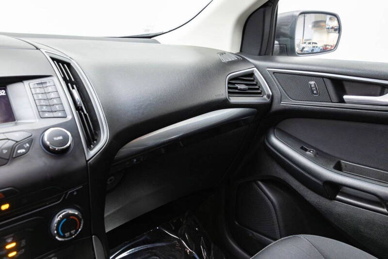 2016 Ford Edge SE