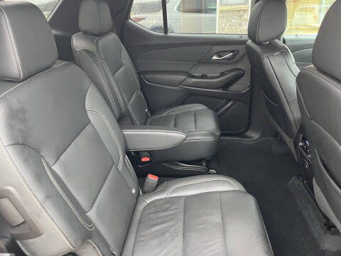 2022 Chevrolet Traverse LT Leather