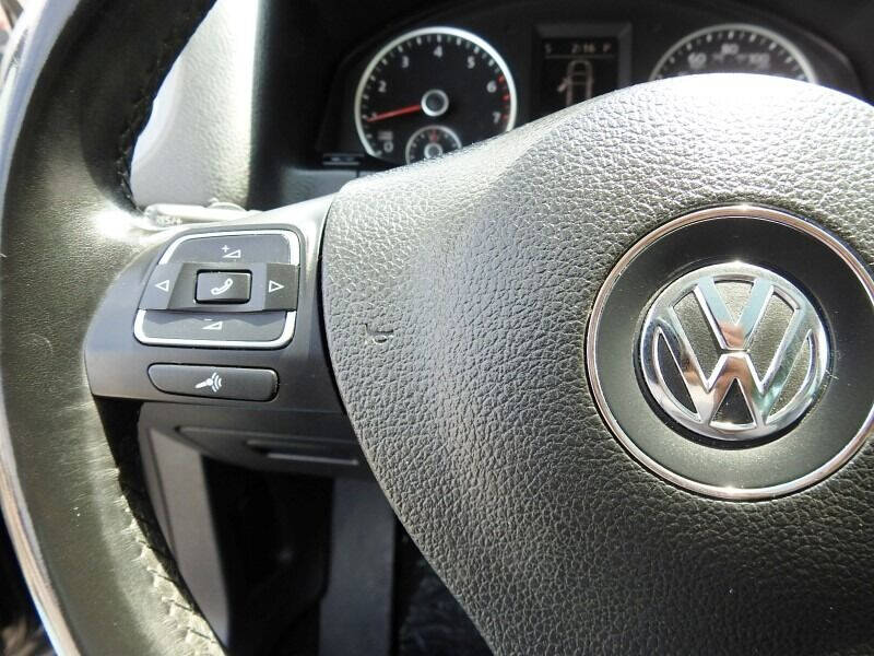 2016 VOLKSWAGEN Tiguan SUV / Crossover - $11,900