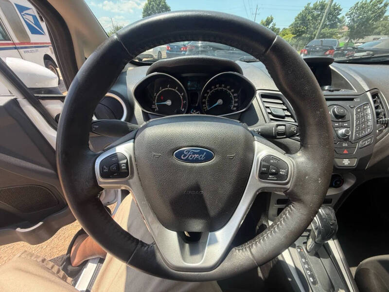 2015 Ford Fiesta SE