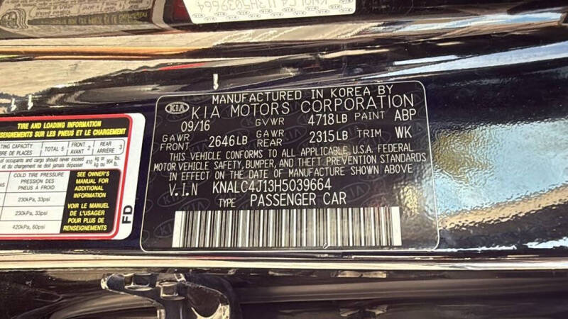 2017 Kia Cadenza Premium