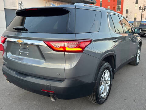 2018 Chevrolet Traverse LT Cloth