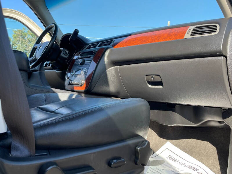 2013 Chevrolet Suburban LT