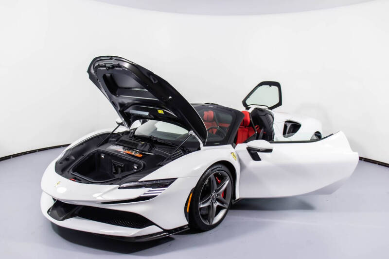 2024 Ferrari SF90 Spider