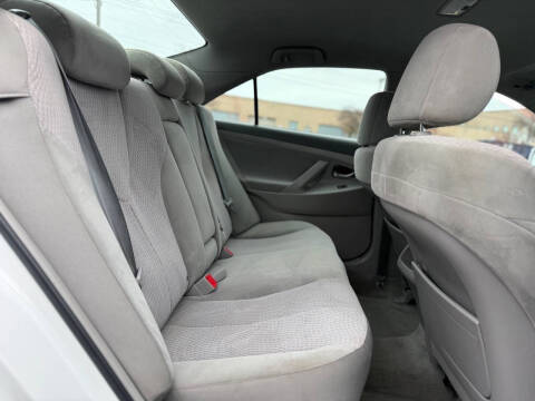 2010 Toyota Camry LE