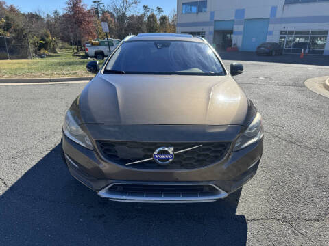 2016 Volvo V60 Cross Country T5