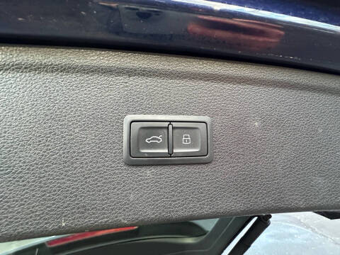 2018 Audi Q5 2.0T quattro Premium Plus