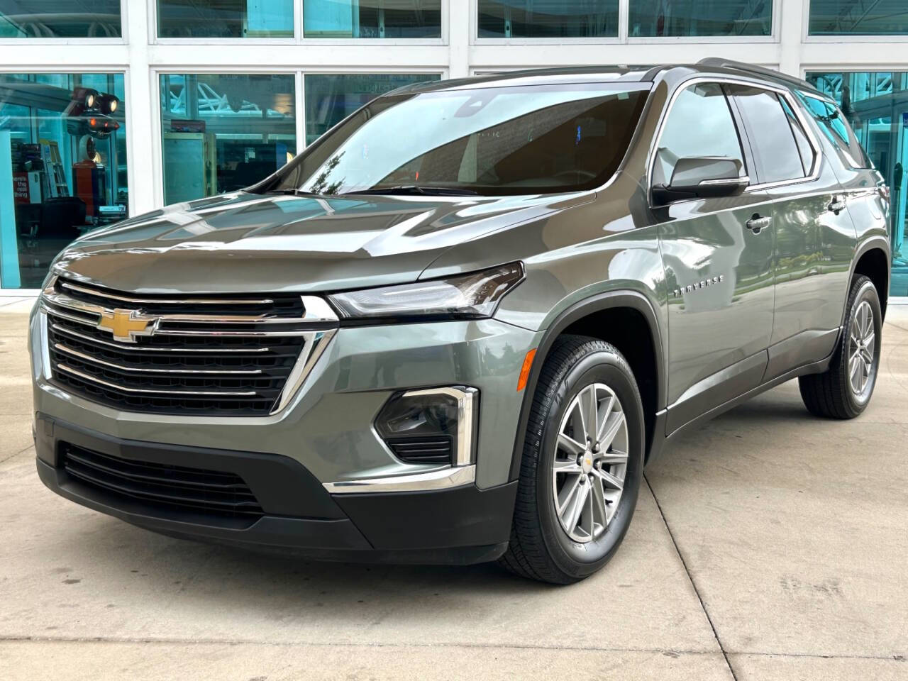 2023 Chevrolet Traverse 1