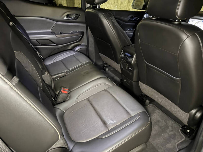 2020 GMC Acadia SLT