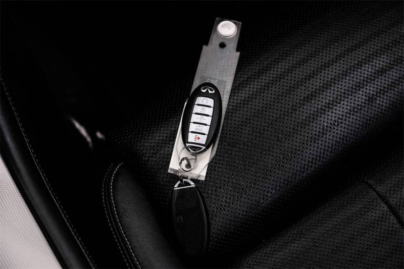 2016 Infiniti Q50 Red Sport 400