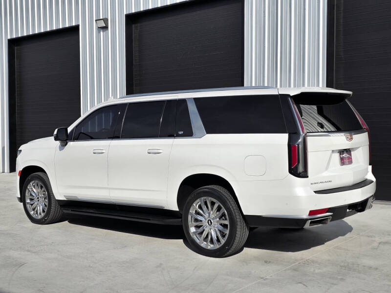 2022 Cadillac Escalade ESV Premium Luxury