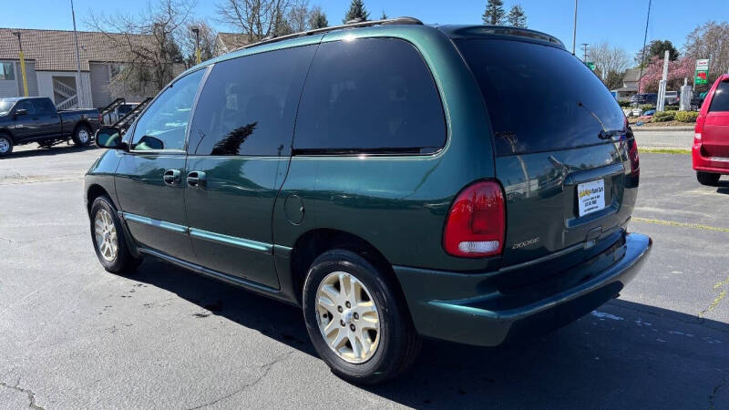 1996 Dodge Caravan LE